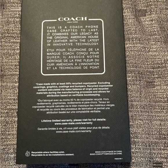 Coach IPhone 15 Pro Case Folio Card Holder Tan Brown Signature Print NWT - Picture 2 of 3